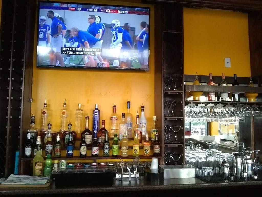 Hyltons Caribbean Kitchen | restaurant | 17020 Beaver Springs Dr, Houston, TX 77090, USA | 7139554729 OR +1 713-955-4729