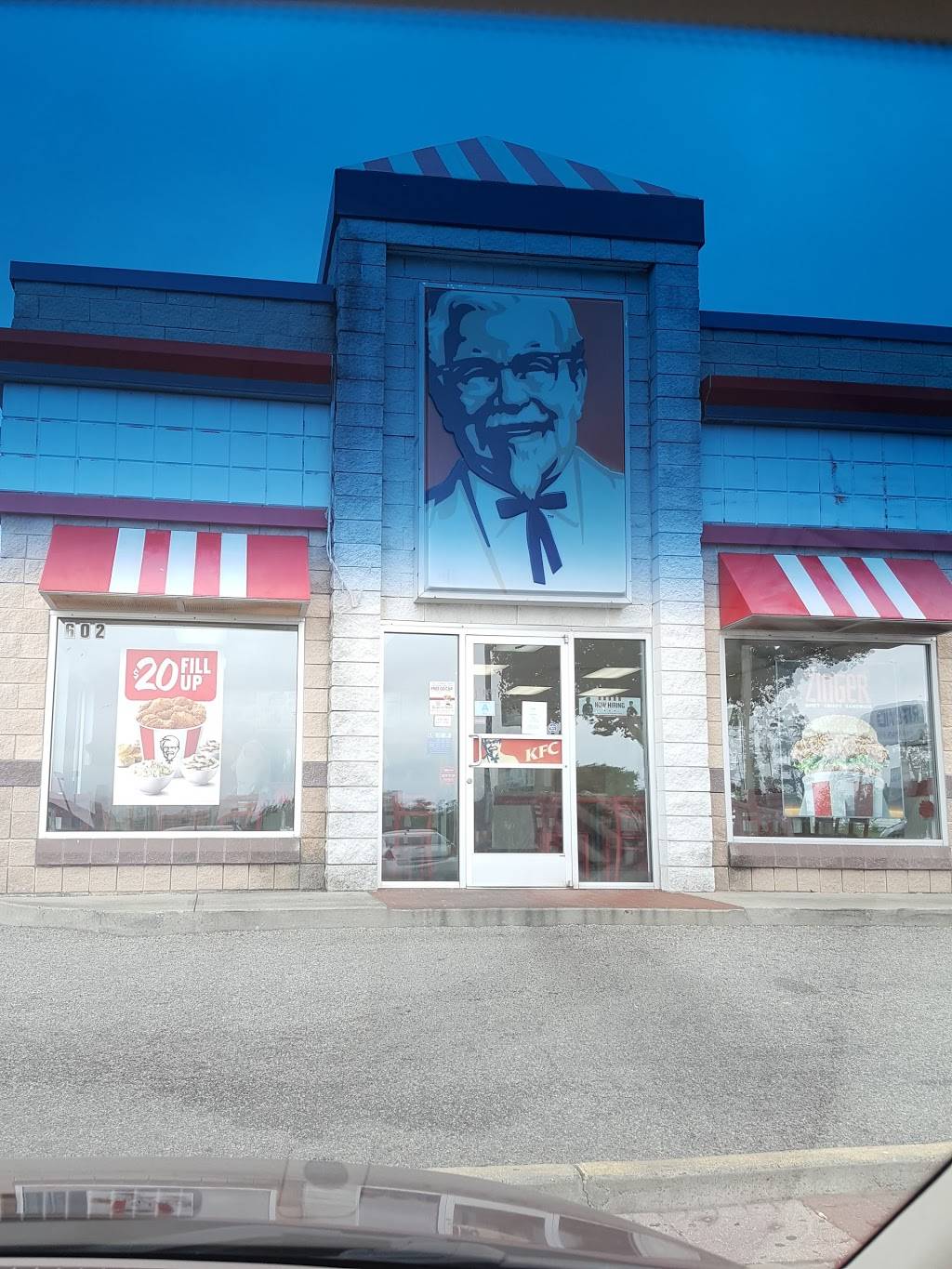 KFC | restaurant | 602 Highway 17, North Myrtle Beach, SC 29582, USA | 8432723150 OR +1 843-272-3150