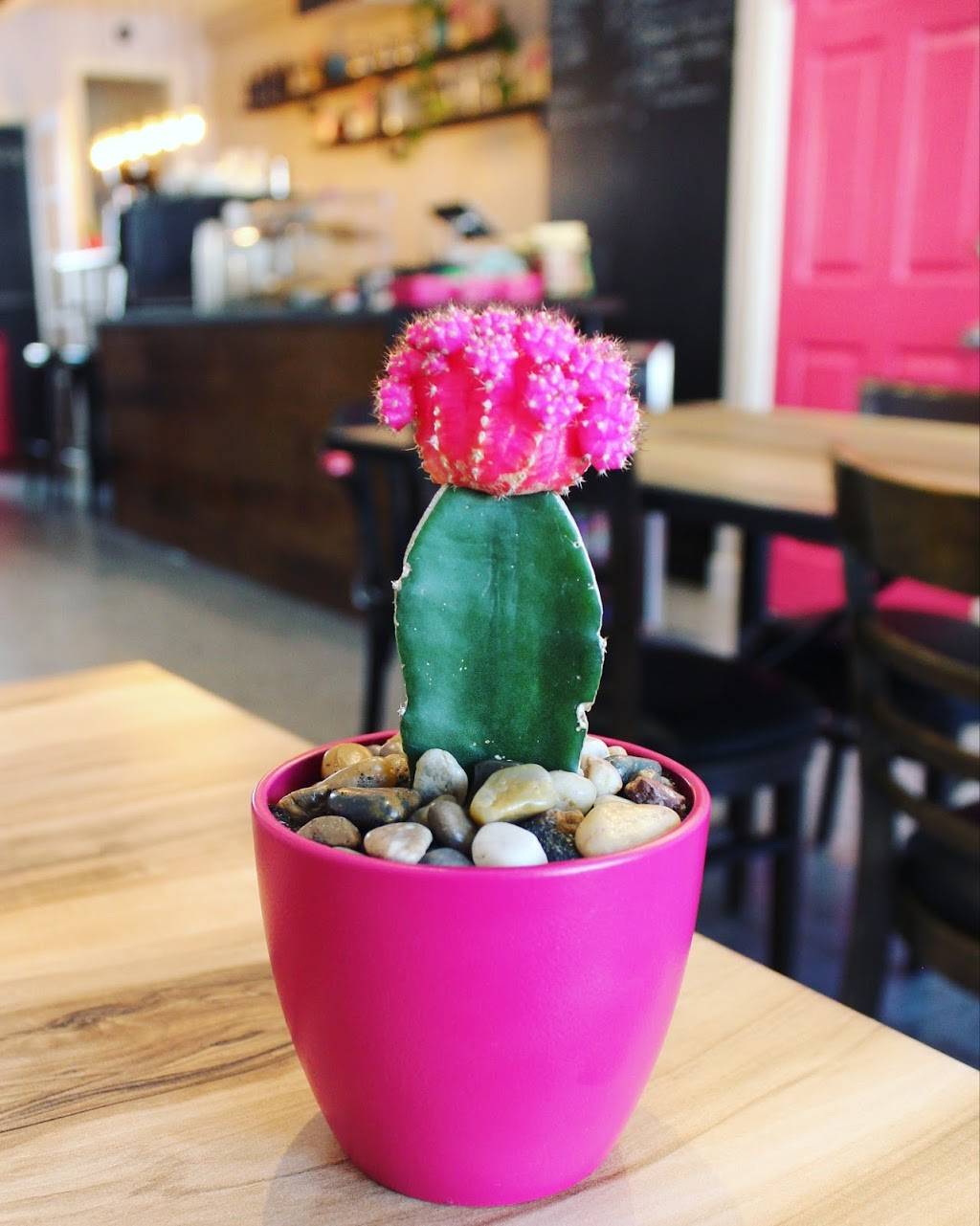 Flamant Crêpes Café | restaurant | 4593 Rue Bélanger, Montréal, QC H1T 1B8, Canada | 5146026036 OR +1 514-602-6036