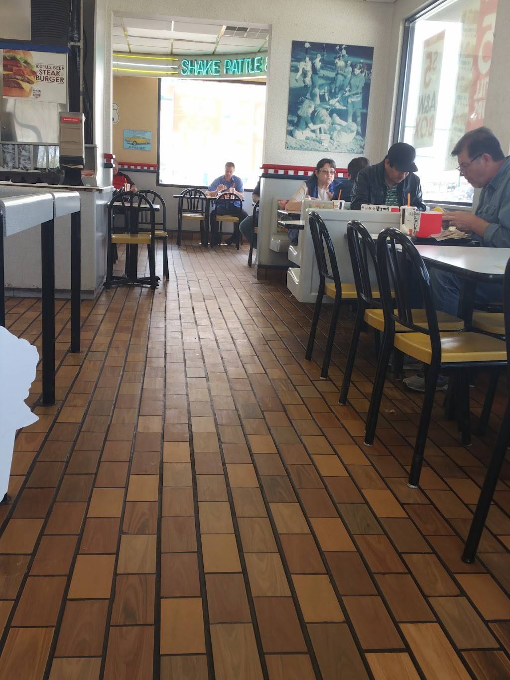 A&W Restaurant | restaurant | 132 N Redwood Rd, Salt Lake City, UT 84116, USA | 8013282909 OR +1 801-328-2909