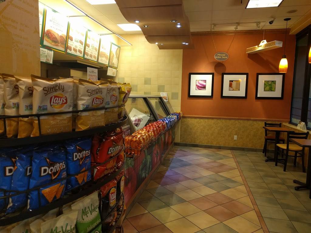 Subway Restaurants | restaurant | 22352 Homestead Rd, Cupertino, CA 95014, USA | 4087435259 OR +1 408-743-5259