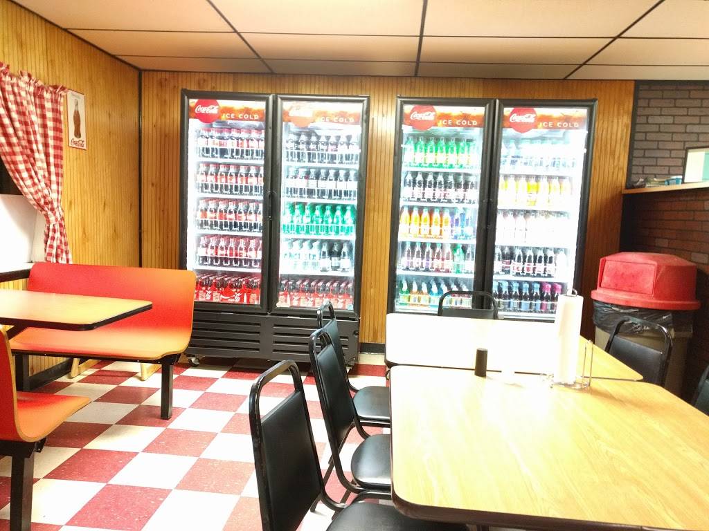 Ginos of Oceana | restaurant | Cook Pkwy, Kopperston, WV 24854, USA | 3046828241 OR +1 304-682-8241