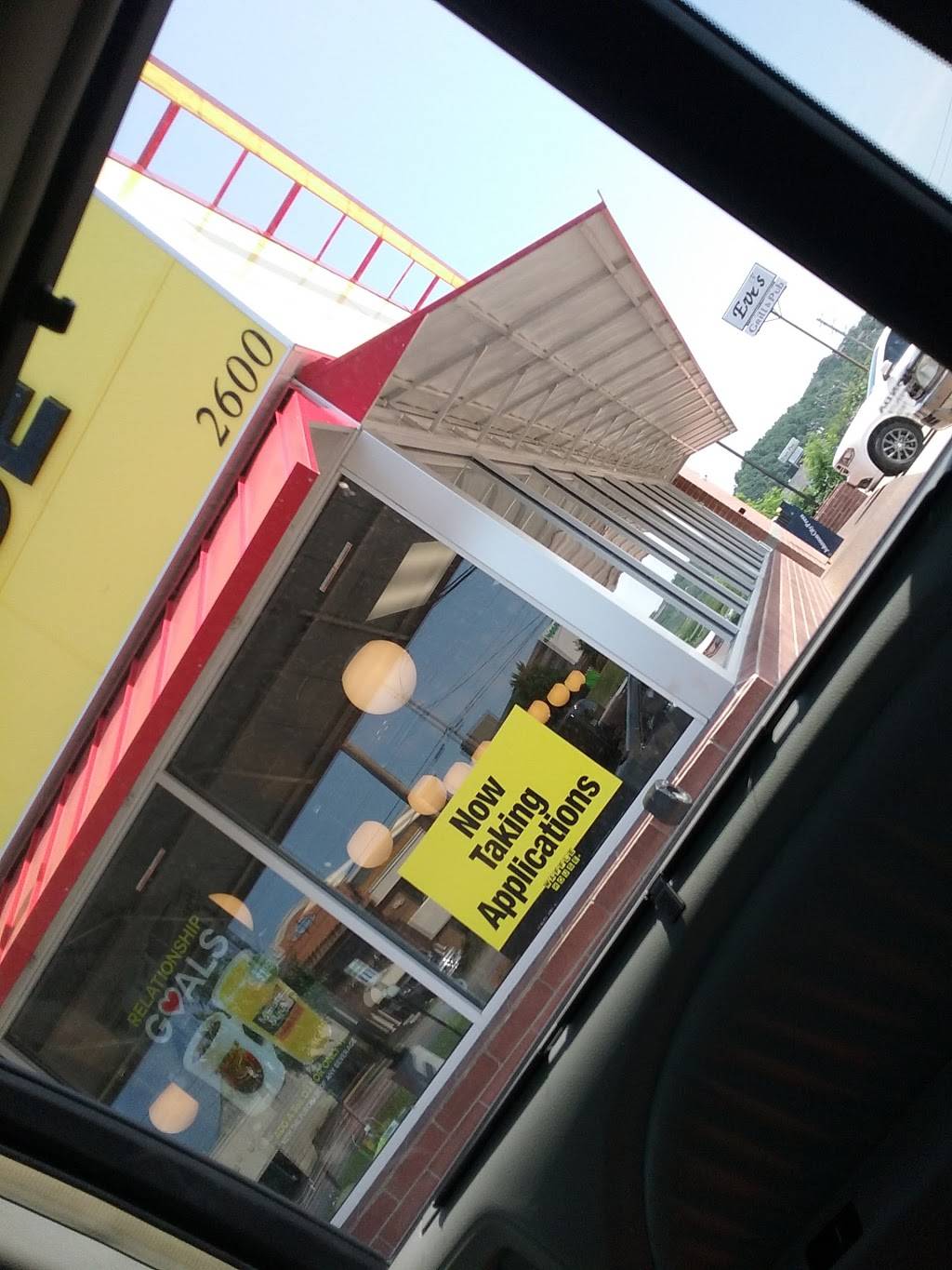 Waffle House | meal takeaway | 2600 N Roan St, Johnson City, TN 37601, USA | 4232027779 OR +1 423-202-7779