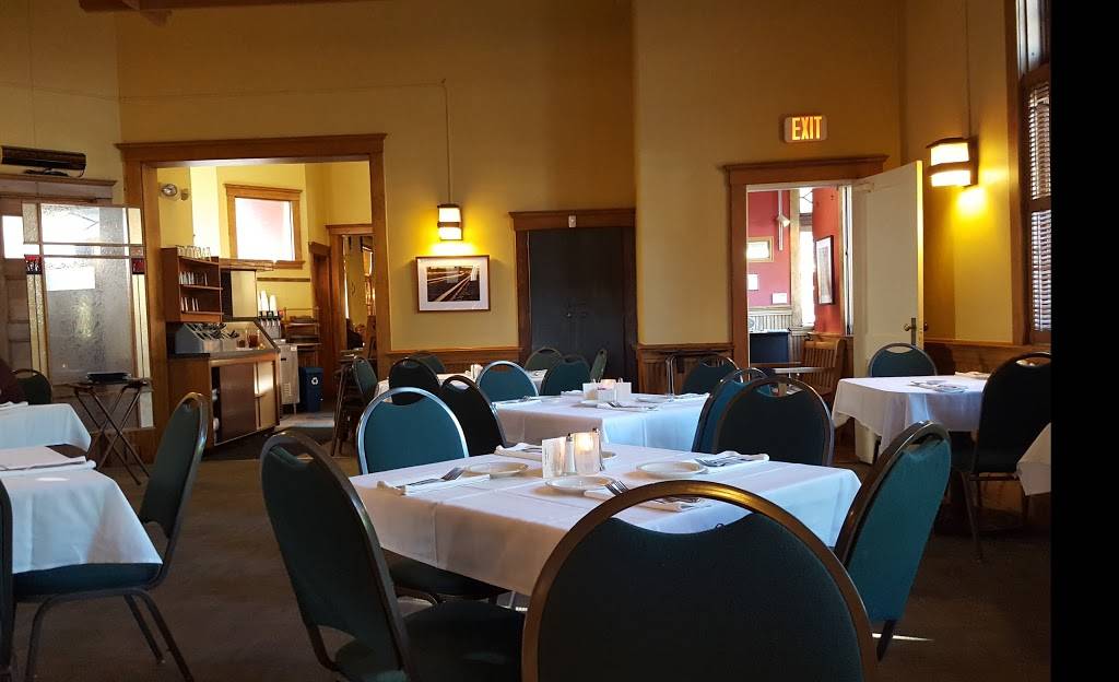 Lonzerottis Italian Restaurant | restaurant | 600 E State St, Jacksonville, IL 62650, USA | 2172437151 OR +1 217-243-7151