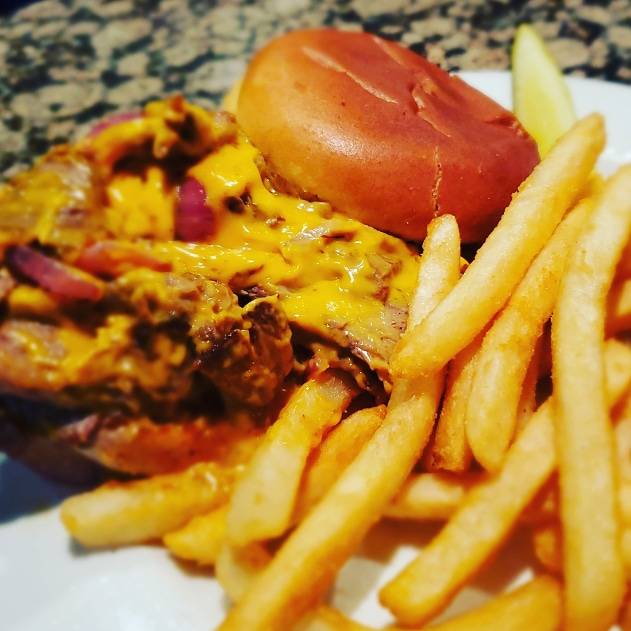 Patriots Pub & Grill | restaurant | 10560 Main St, Fairfax, VA 22030, USA | 7038658111 OR +1 703-865-8111