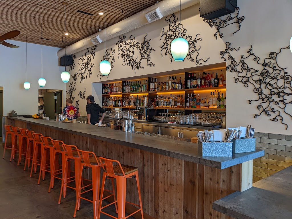 Comal Next Door | restaurant | 550 Grand Ave, Oakland, CA 94610, USA | 5104226625 OR +1 510-422-6625