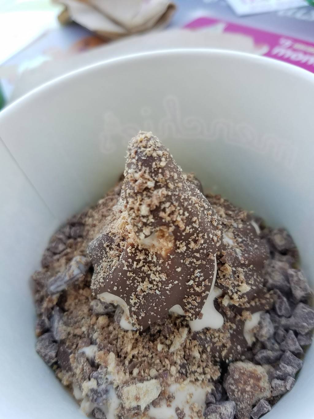 Menchies Frozen Yogurt | bakery | 26865 Sierra Hwy, Newhall, CA 91321, USA | 6612500500 OR +1 661-250-0500