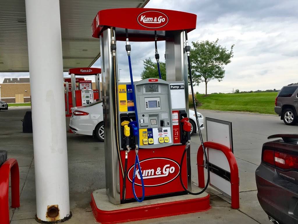 Kum & Go | meal takeaway | 2627 S HWS Cleveland Blvd, Omaha, NE 68130, USA | 4022893190 OR +1 402-289-3190