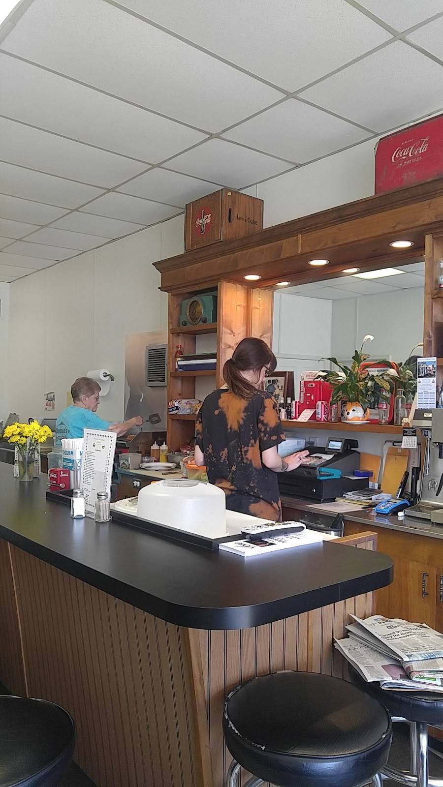 Bennys Sandwich Shop | meal takeaway | 615 N Main St, Marion, SC 29571, USA | 8434234233 OR +1 843-423-4233