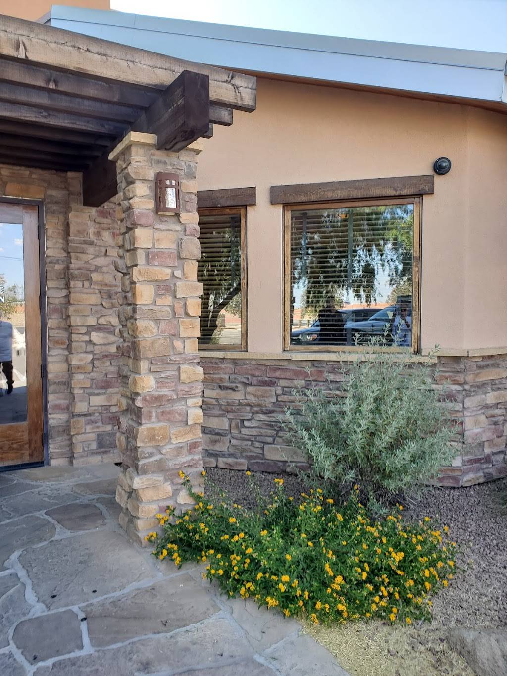 Cattle Baron | restaurant | 1799 Joe Battle Blvd, El Paso, TX 79936, USA | 9158560540 OR +1 915-856-0540