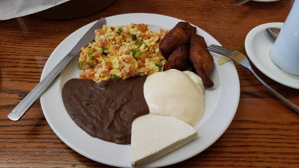 El Tazumal Pupuseria Y Panaderia | restaurant | 16014 Pioneer Blvd, Norwalk, CA 90650, USA | 5629266722 OR +1 562-926-6722