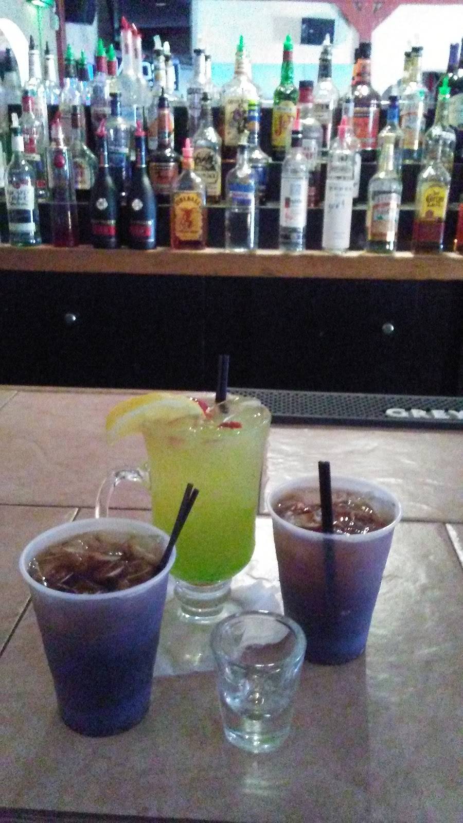 Ayalas Restaurant | restaurant | 709 Beechwood Ave, Bridgeport, CT 06605, USA | 2038708740 OR +1 203-870-8740