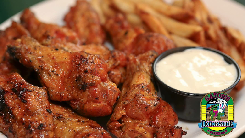 Gators Dockside | restaurant | 45 W Crystal Lake St, Orlando, FL 32806, USA | 4077570711 OR +1 407-757-0711