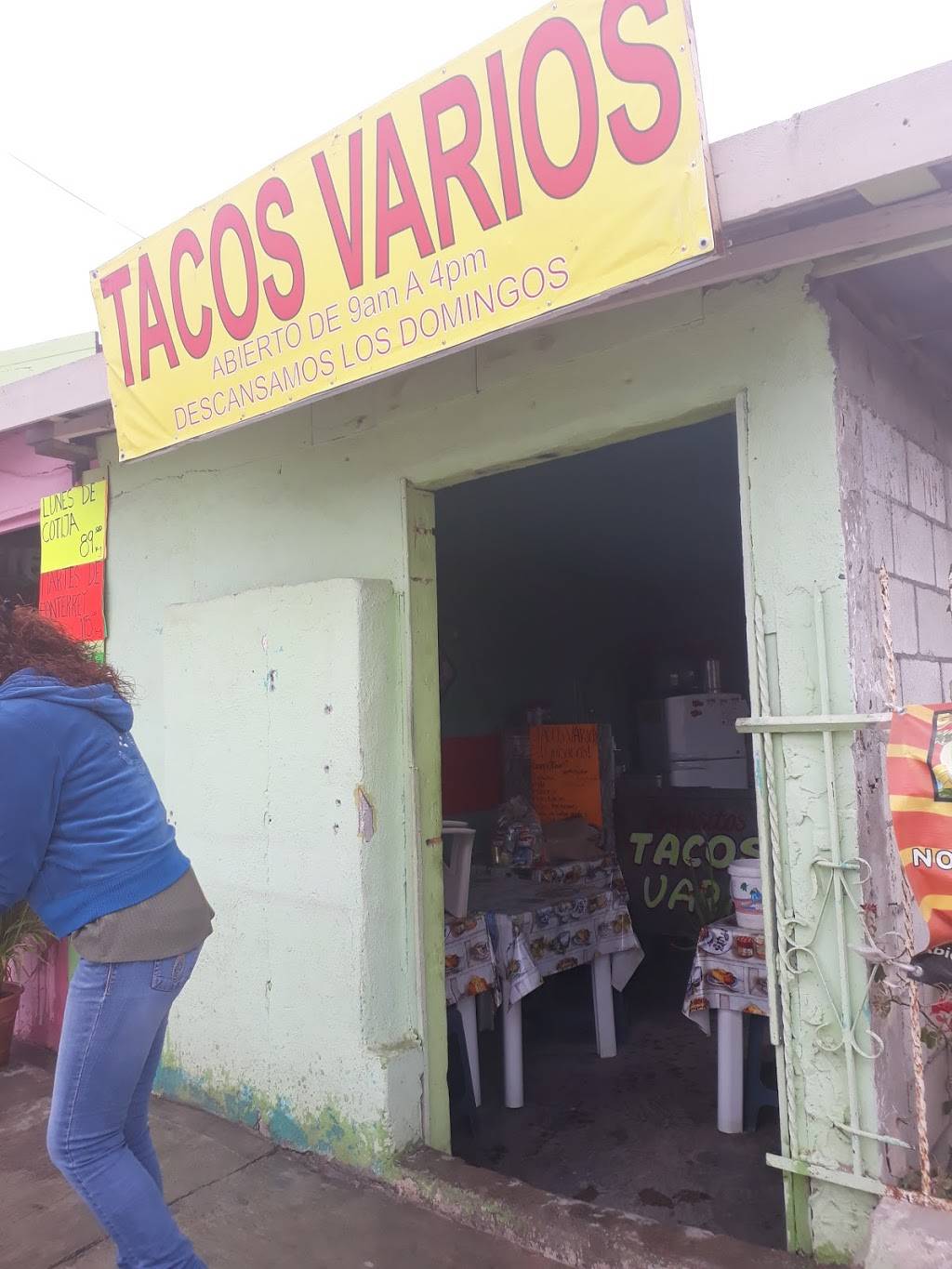 Tacos Varios El Pingu | restaurant | Av de los Insurgentes, Libramiento, 22224 Tijuana, B.C., Mexico | 016646991196 OR +52 664 699 1196