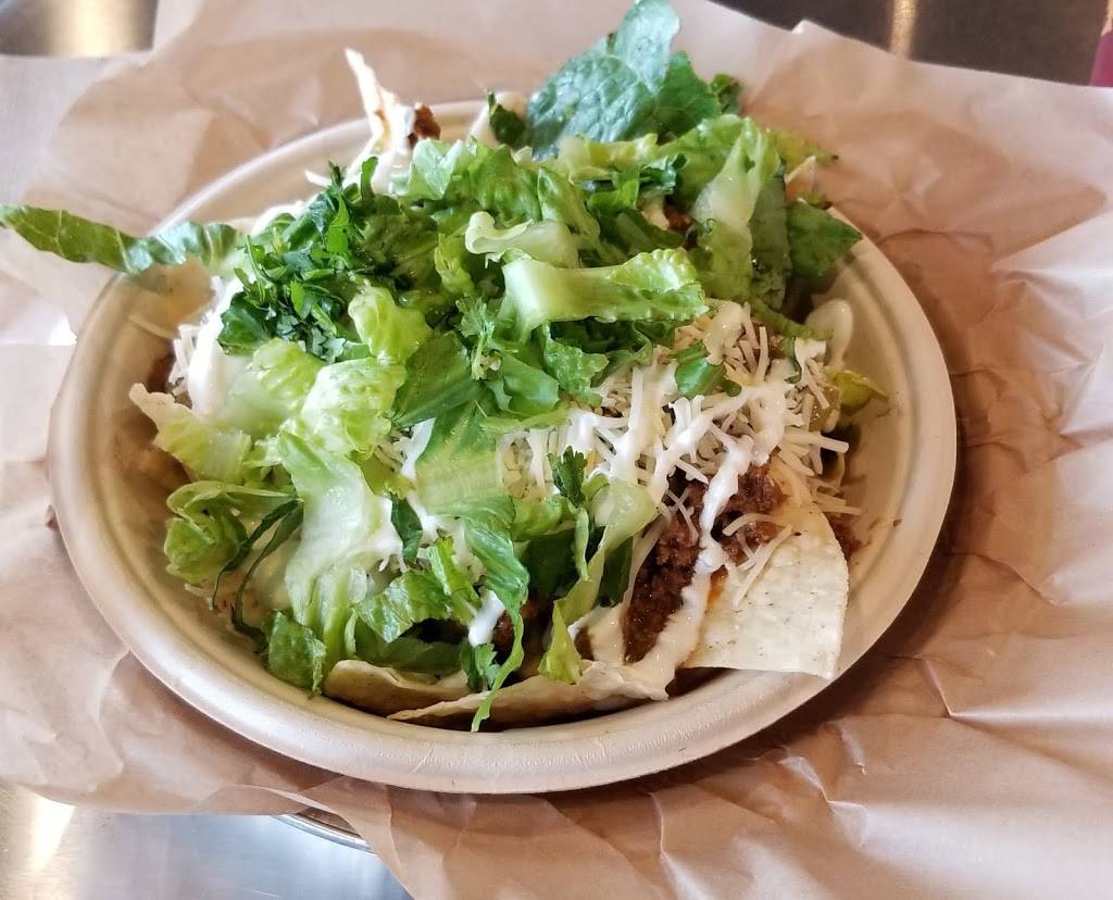 QDOBA Mexican Eats | restaurant | 5880 Belleville Crossing St, Belleville, IL 62226, USA | 6183103000 OR +1 618-310-3000