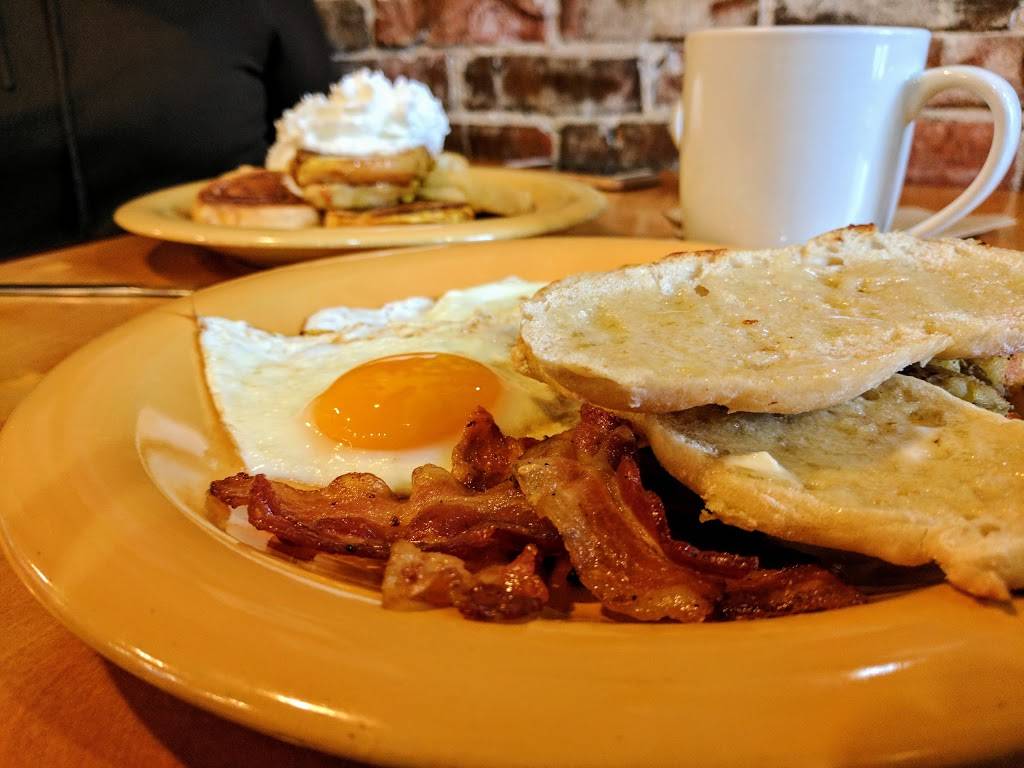 The Beanhive | cafe | 124 E Simmons St, Galesburg, IL 61401, USA | 3093440200 OR +1 309-344-0200