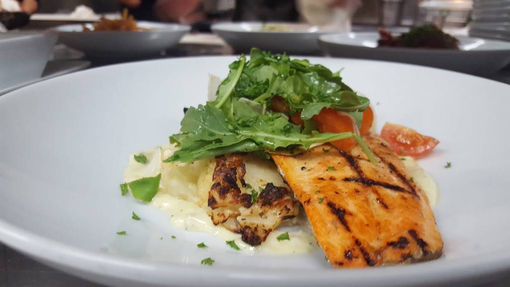 Tomate Basilic | restaurant | 12585 Rue Sherbrooke E, Pointe-aux-Trembles, QC H1B 1C8, Canada | 5146452009 OR +1 514-645-2009