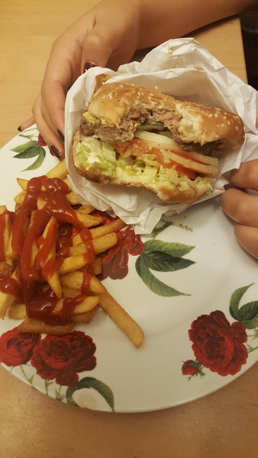 Sams Super Burgers | restaurant | 18401 Hesperian Blvd, San Lorenzo, CA 94580, USA | 5102786339 OR +1 510-278-6339