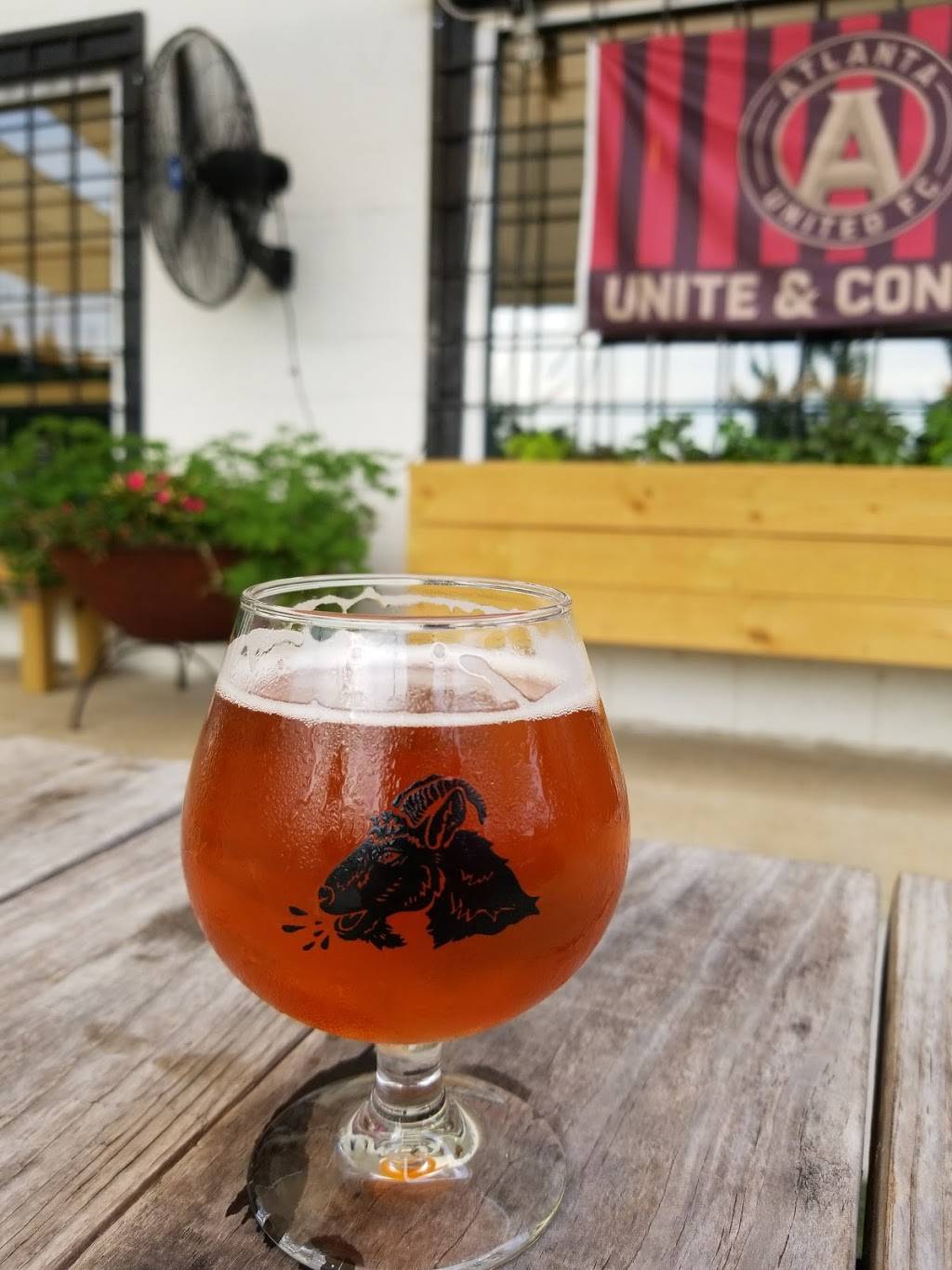 Lean Draft House | restaurant | 600 Hopkins St SW, Atlanta, GA 30310, USA | 4042540987 OR +1 404-254-0987