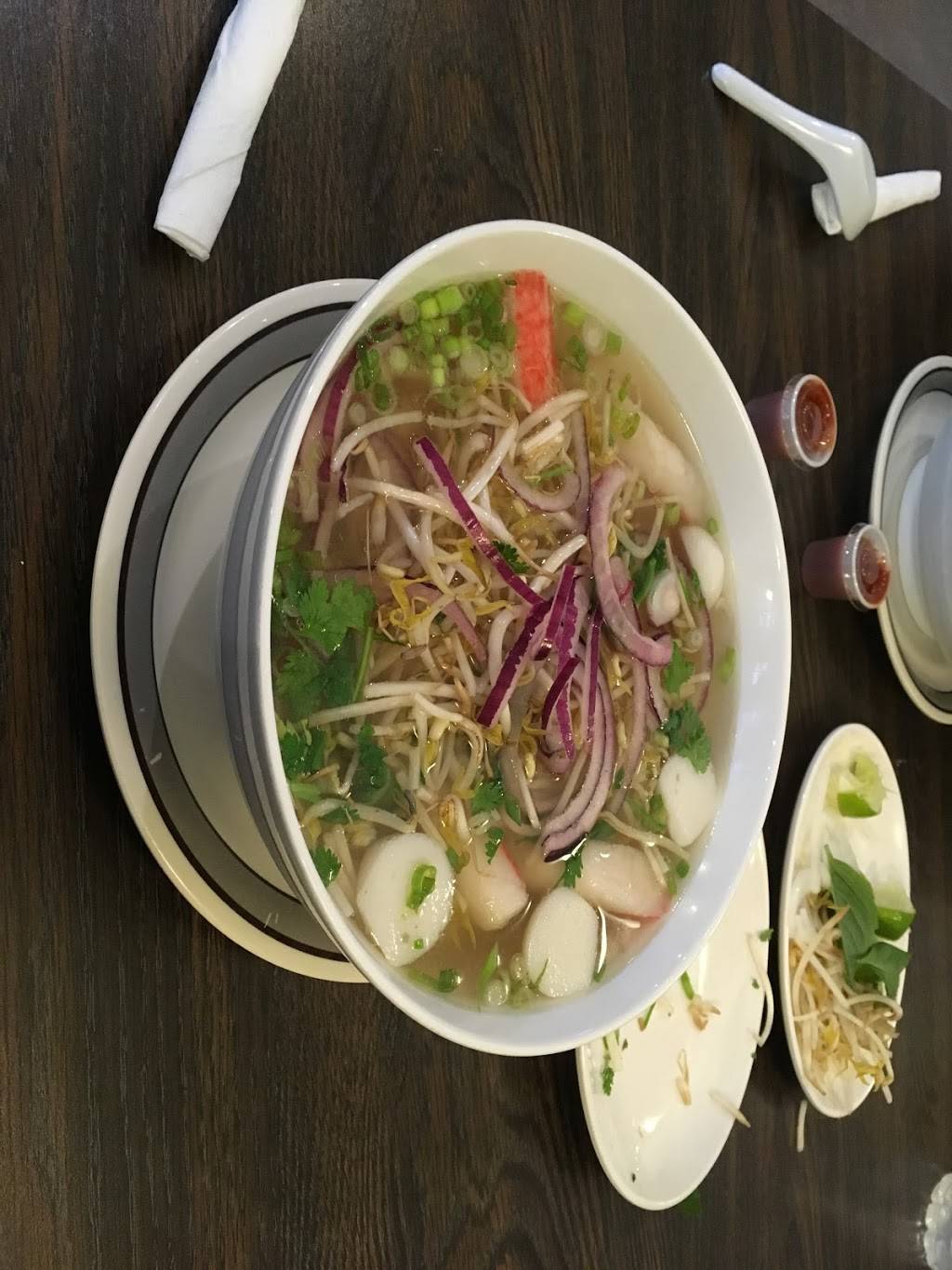 I-Pho | restaurant | 2817 W Berry St, Fort Worth, TX 76109, USA | 8173499128 OR +1 817-349-9128