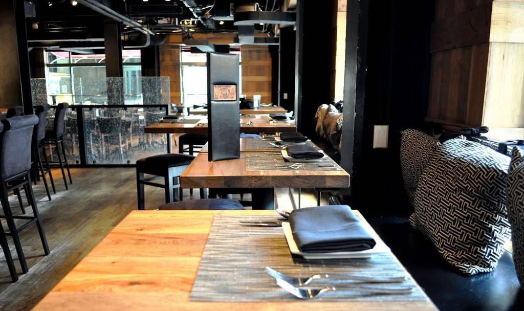 24Grille | restaurant | 204 Michigan Ave, Detroit, MI 48226, USA | 3139643821 OR +1 313-964-3821