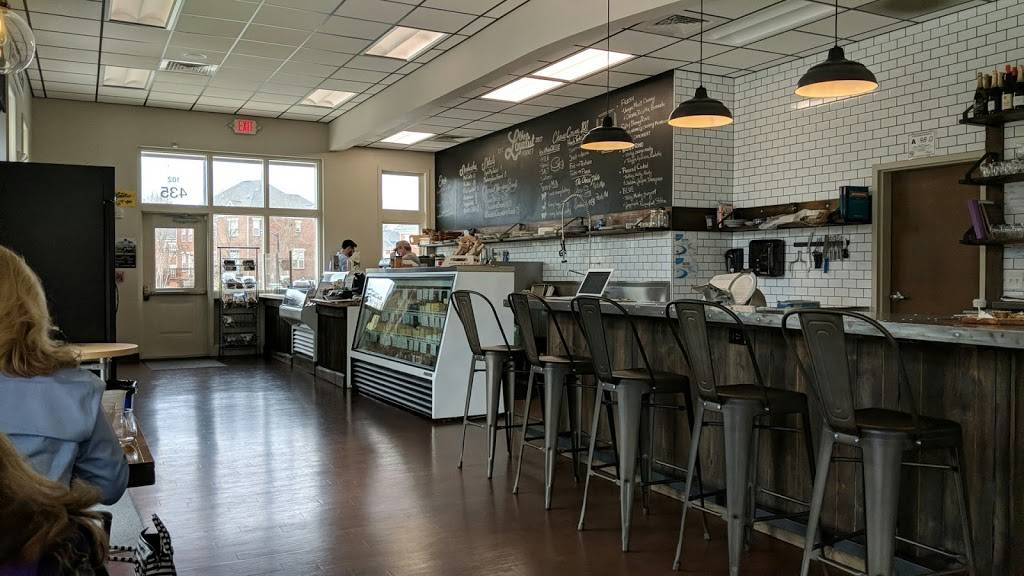 The Loyalist Market | restaurant | 435 N Trade St #102, Matthews, NC 28105, USA | 7048149866 OR +1 704-814-9866