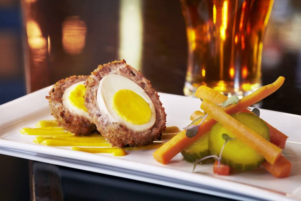 Nicholsons Tavern & Pub | restaurant | 625 Walnut St, Cincinnati, OH 45202, USA | 5135649111 OR +1 513-564-9111