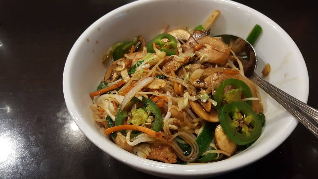 Mama Fus Asian House | restaurant | 107 Childers Dr Ste 100, Bastrop, TX 78602, USA | 5129825820 OR +1 512-982-5820