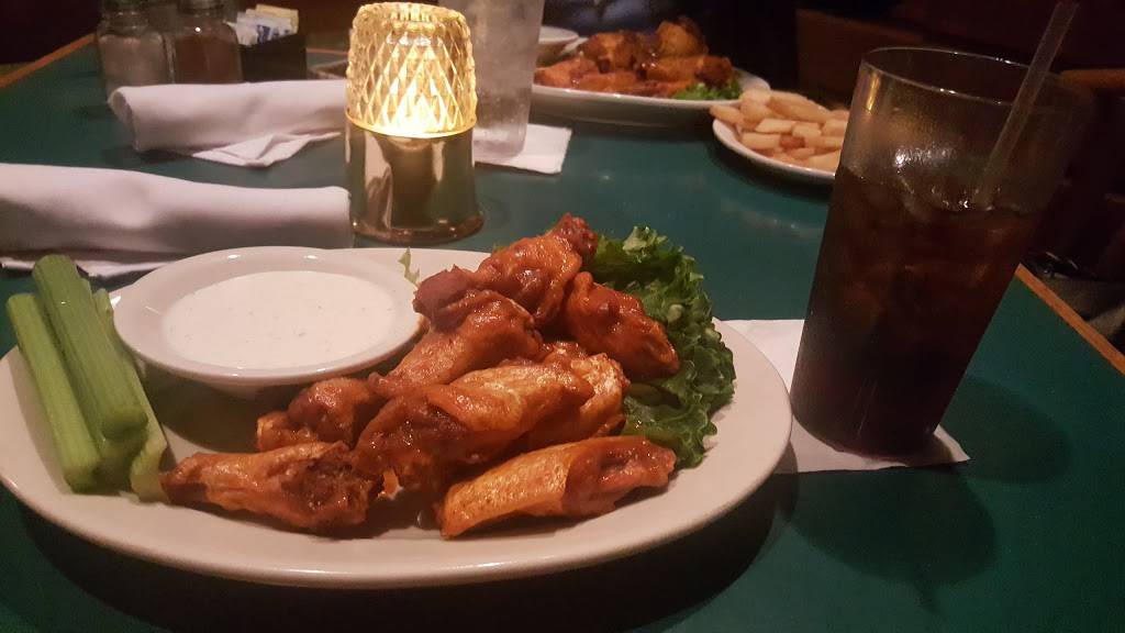 Half Shell | restaurant | 688 S Mendenhall Rd, Memphis, TN 38117, USA | 9016823966 OR +1 901-682-3966