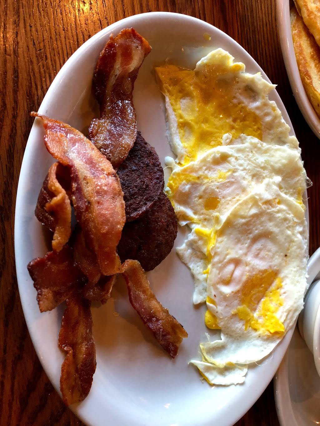 Cracker Barrel Old Country Store | restaurant | 1000 Hwy. 80 E, Pooler, GA 31322, USA | 9127487411 OR +1 912-748-7411