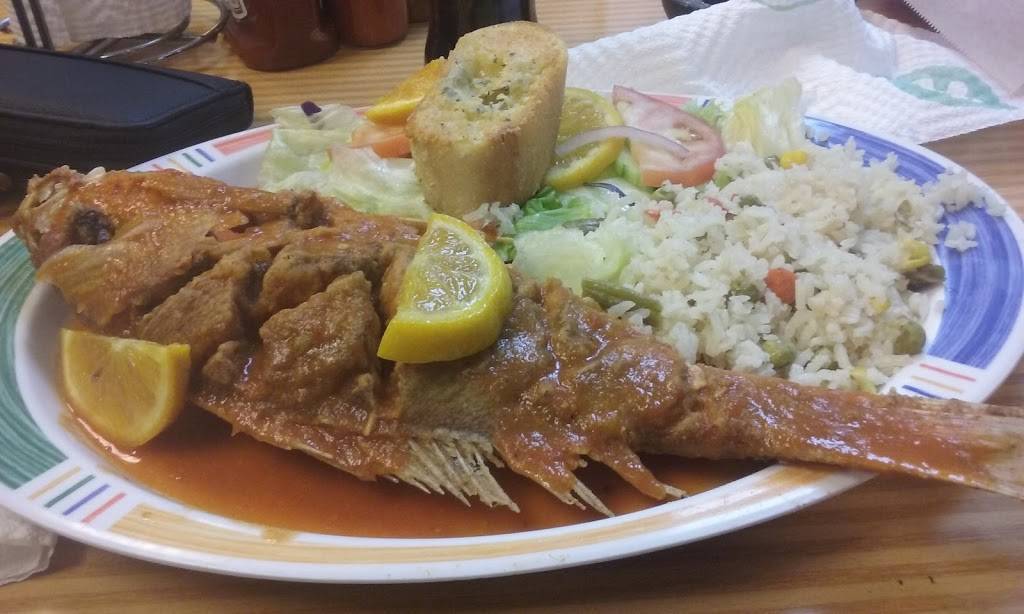 Isla Del Mar # 2 | restaurant | 1300 Glen Rock Ave, Waukegan, IL 60085, USA | 8475996001 OR +1 847-599-6001