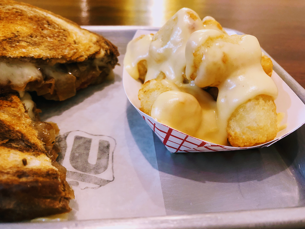 UMelt | restaurant | 129 Weybosset St, Providence, RI 02903, USA | 4013836732 OR +1 401-383-6732