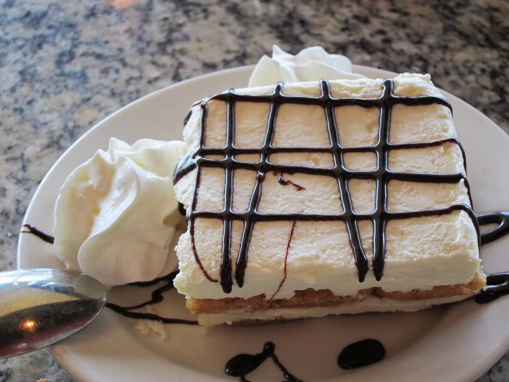 Mamma Lucia | restaurant | 14921 Shady Grove Rd, Rockville, MD 20850, USA | 3017628805 OR +1 301-762-8805