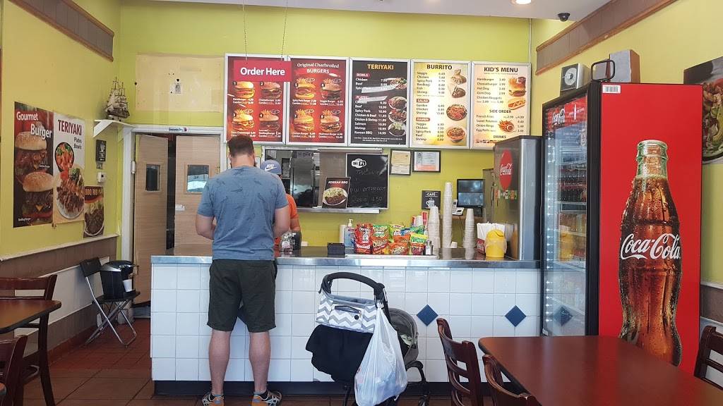 Star Burger | restaurant | 1770 S Harbor Blvd #132, Anaheim, CA 92805, USA | 6572510609 OR +1 657-251-0609