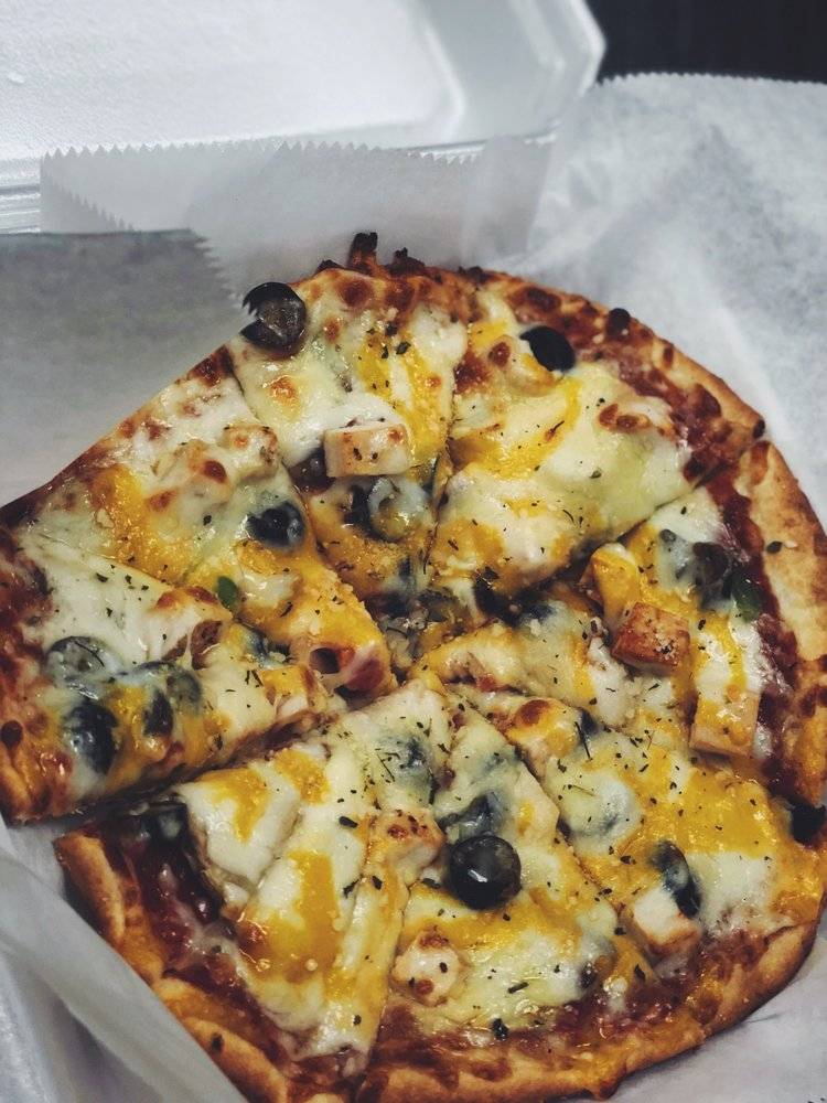 Village Pizza | restaurant | 616 University Ave, Madison, WI 53715, USA | 6082855956 OR +1 608-285-5956