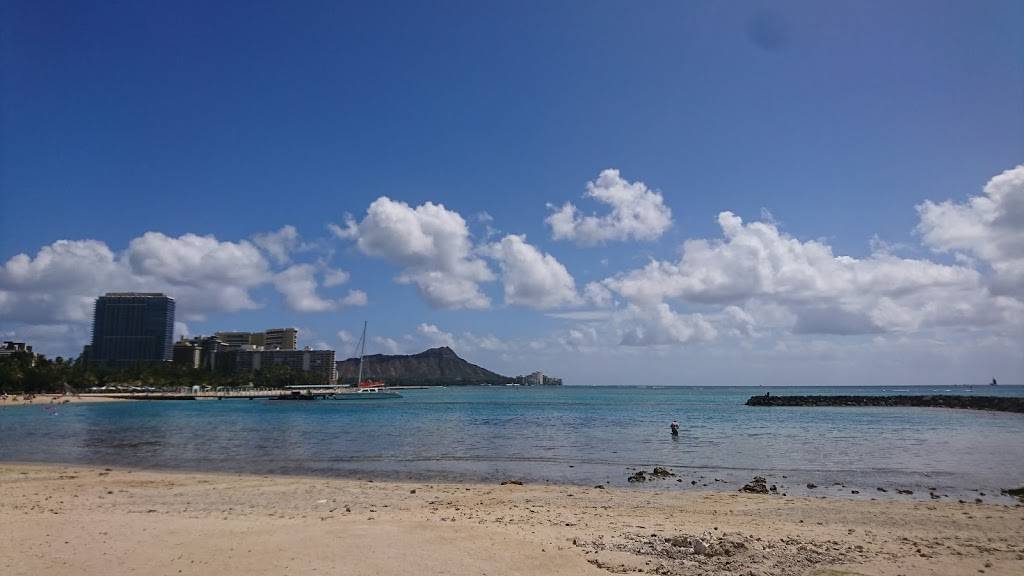 Gilligans Beach Shack | restaurant | Duke Kahanamoku Lagoon, Honolulu, HI 96815, USA | 8089279869 OR +1 808-927-9869