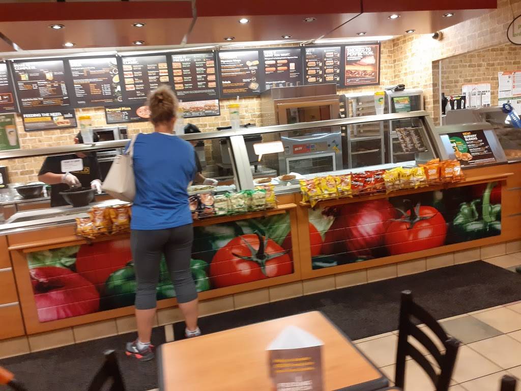 Subway | restaurant | 6110 NW 86th St, Johnston, IA 50131, USA | 5152781220 OR +1 515-278-1220