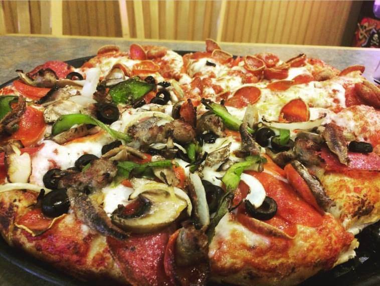 Mountain Mikes Pizza | meal delivery | 2150 Marina Blvd, San Leandro, CA 94577, USA | 5103525954 OR +1 510-352-5954