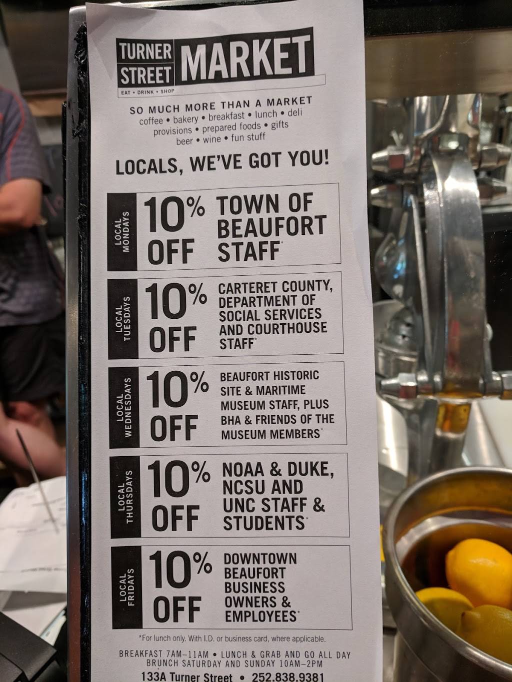 Turner Street Market and Cafe | bakery | 133A Turner St, Beaufort, NC 28516, United States | 2528389381 OR +1 252-838-9381