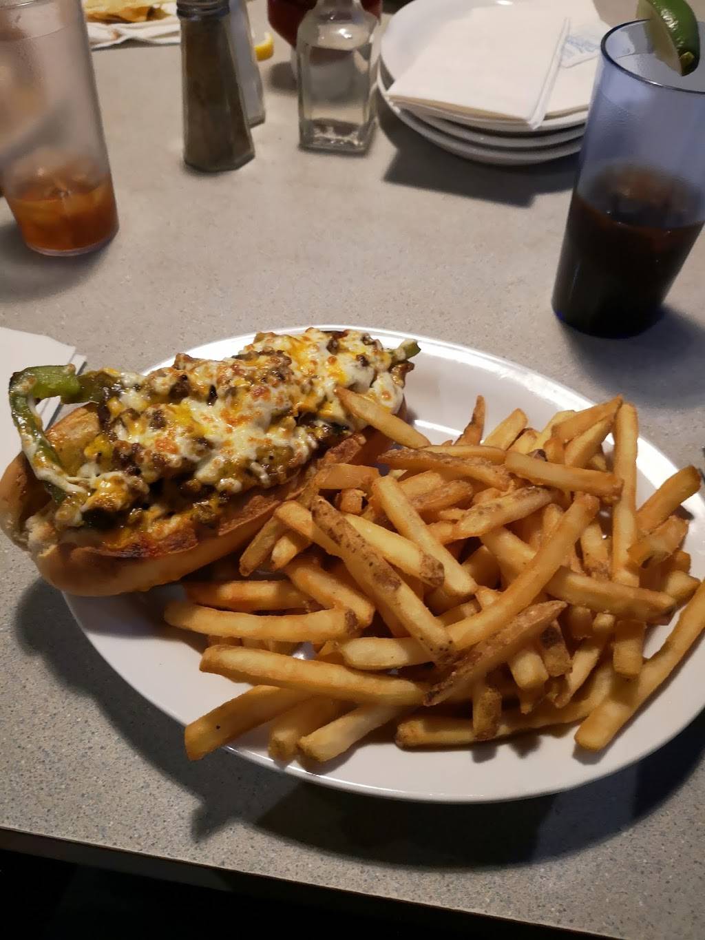 Prior Sports Bar & Restaurant | restaurant | 39 Winners Cir Dr, Arnprior, ON K7S 3G9, Canada | 6136234584 OR +1 613-623-4584