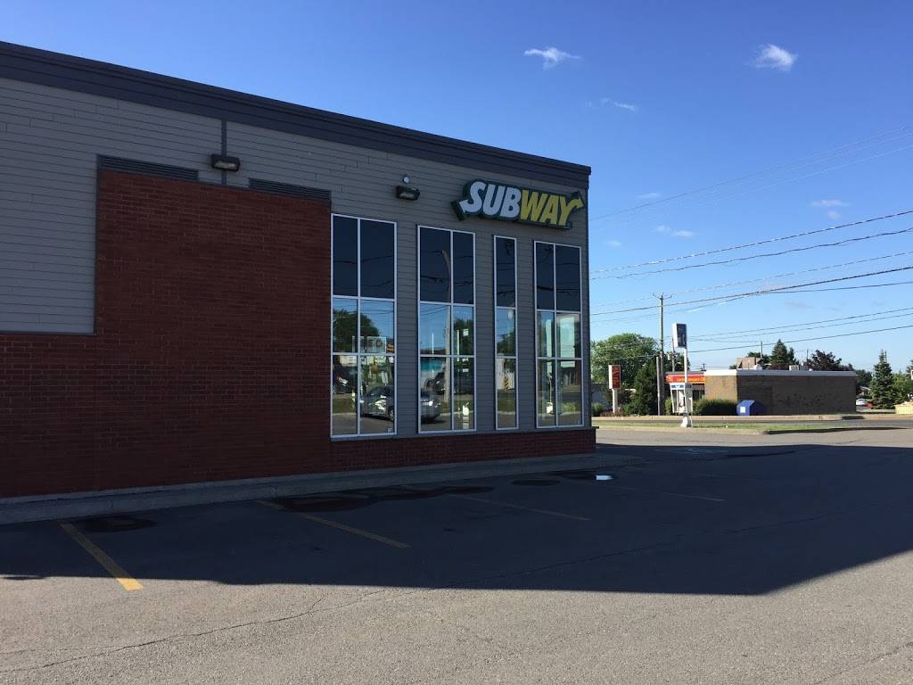 Restaurant SUBWAY | restaurant | 881 Rue Principale, Granby, QC J2G 2Z5, Canada | 4507767646 OR +1 450-776-7646
