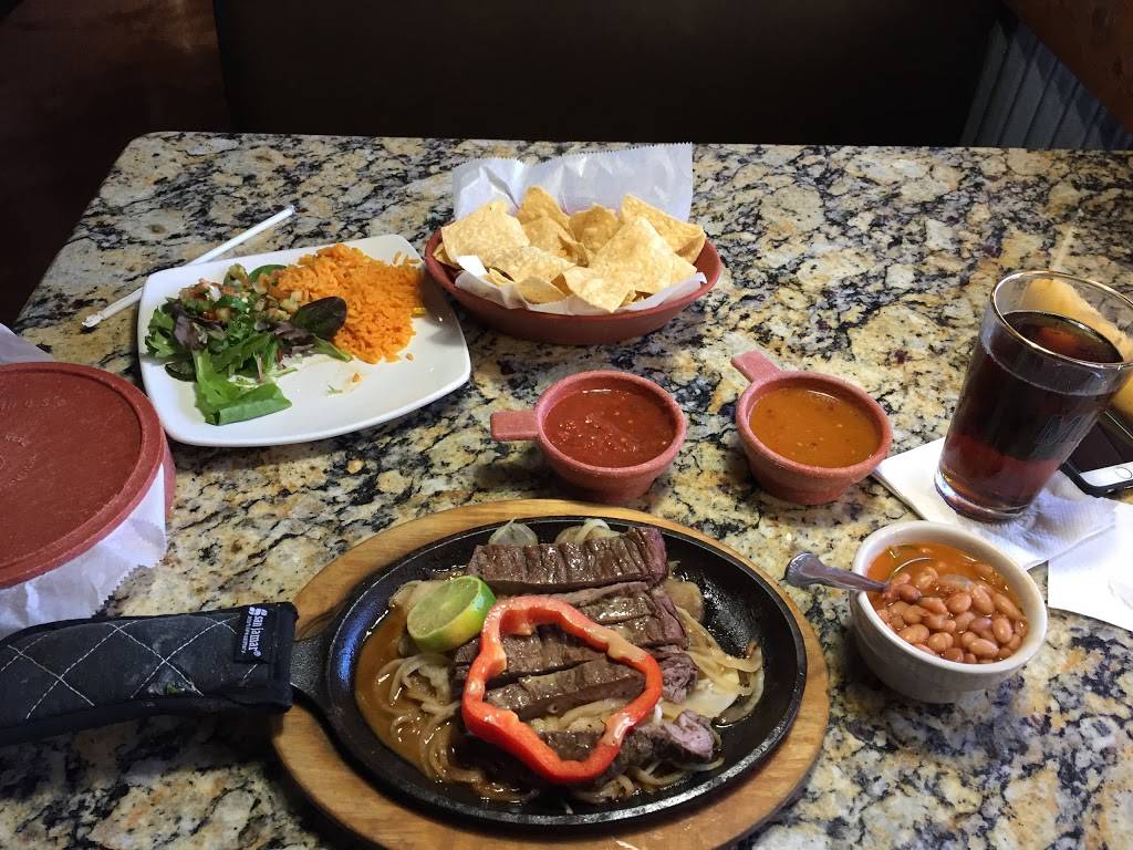 Tequila Bar & Grill | restaurant | 1151 University Blvd, Round Rock, TX 78665, USA | 5123883400 OR +1 512-388-3400