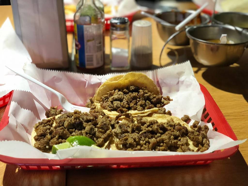 El Comal Tacos | restaurant | 309 Moen Ave, Rockdale, IL 60436, USA | 8157309933 OR +1 815-730-9933