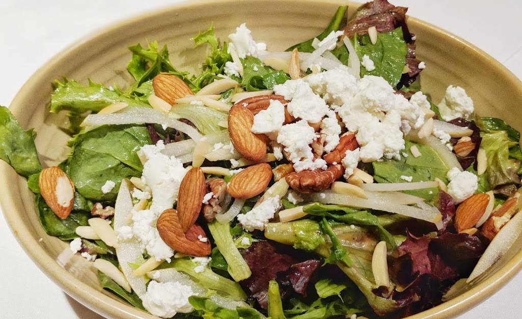 LOrée du Bois | restaurant | 15 Kingsmere Rd, Chelsea, QC J9B 1A1, Canada | 8198270332 OR +1 819-827-0332