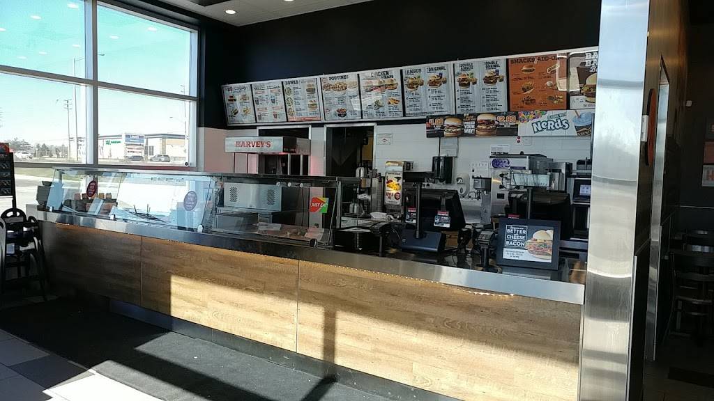 Harveys | restaurant | 543 Steeles Ave. Unit #1 Steeles Ave and, Kennedy Rd S, Brampton, ON L6W 4S2, Canada | 9054595207 OR +1 905-459-5207