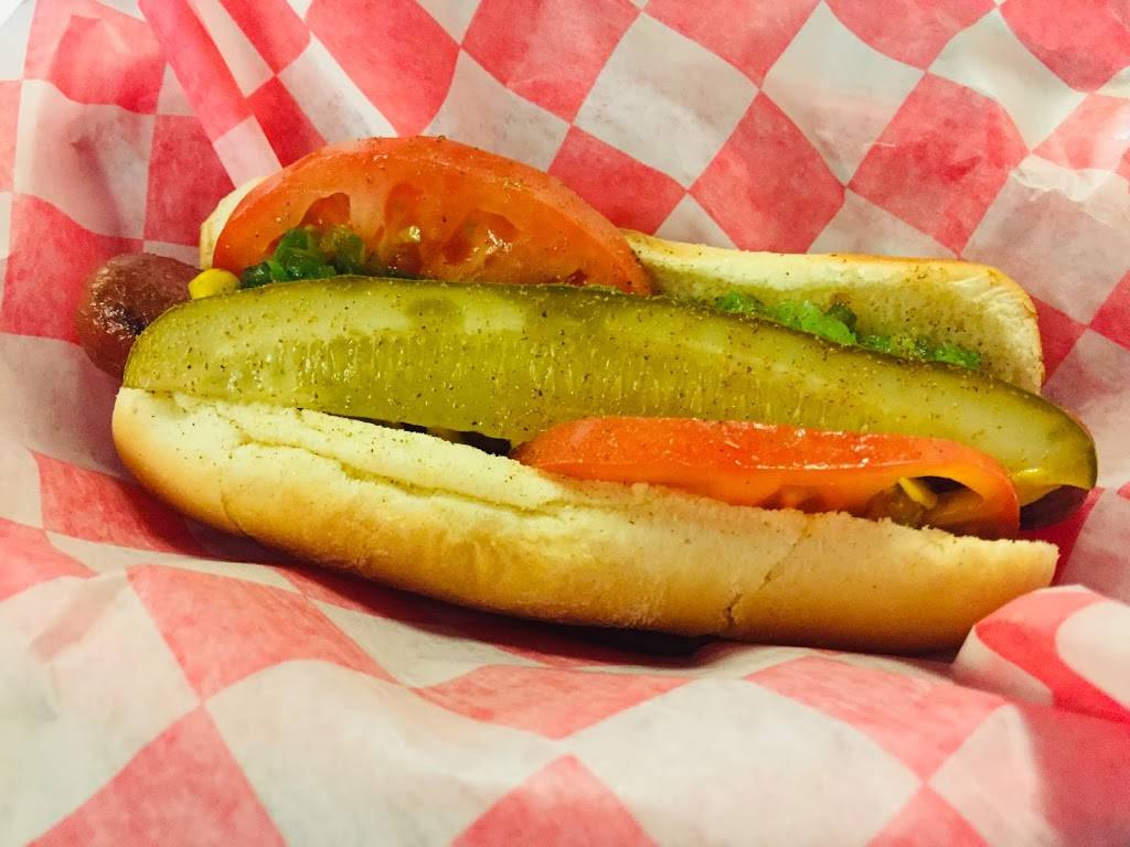 Surf Dogs | restaurant | 1464 Mt Pleasant Rd, Chesapeake, VA 23320, USA | 7578197124 OR +1 757-819-7124