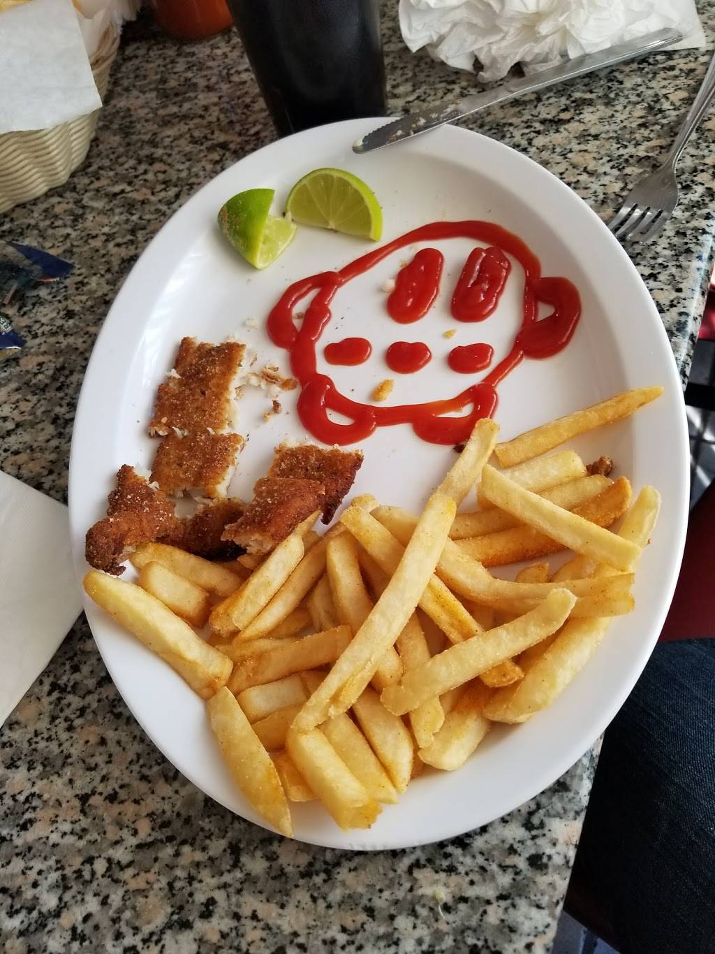 Mariscos Los Arcos | restaurant | 6846 De Soto Ave, Canoga Park, CA 91303, USA | 8187037171 OR +1 818-703-7171