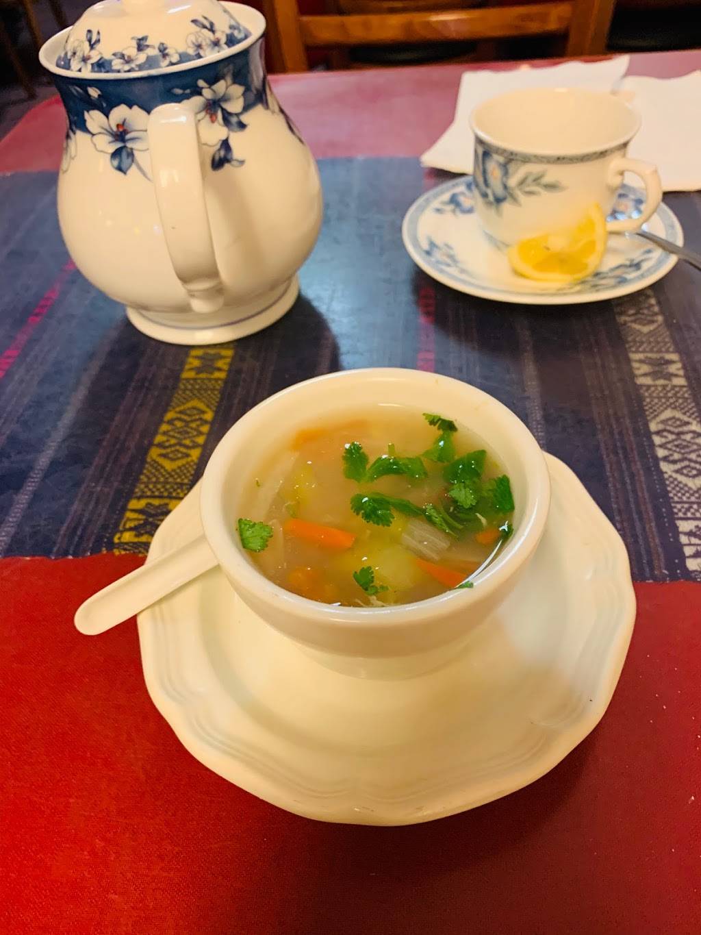 A Gem of Thailand | restaurant | 66 E Herndon Ave, Fresno, CA 93720, USA | 5594460607 OR +1 559-446-0607