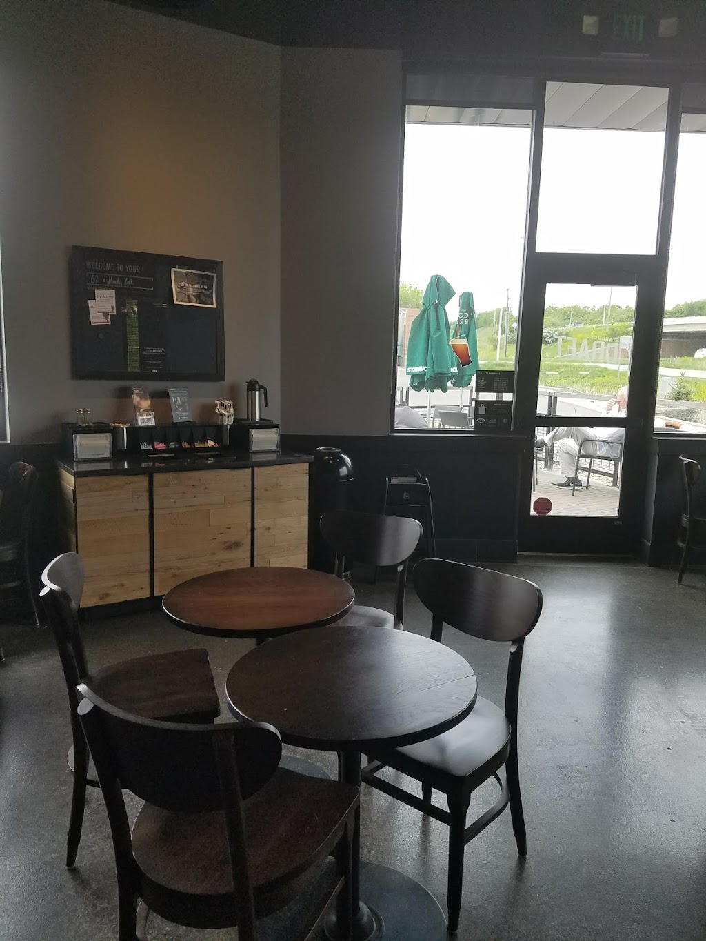 Starbucks | cafe | 11100 W 62nd St W, Eden Prairie, MN 55344, USA | 6129108947 OR +1 612-910-8947