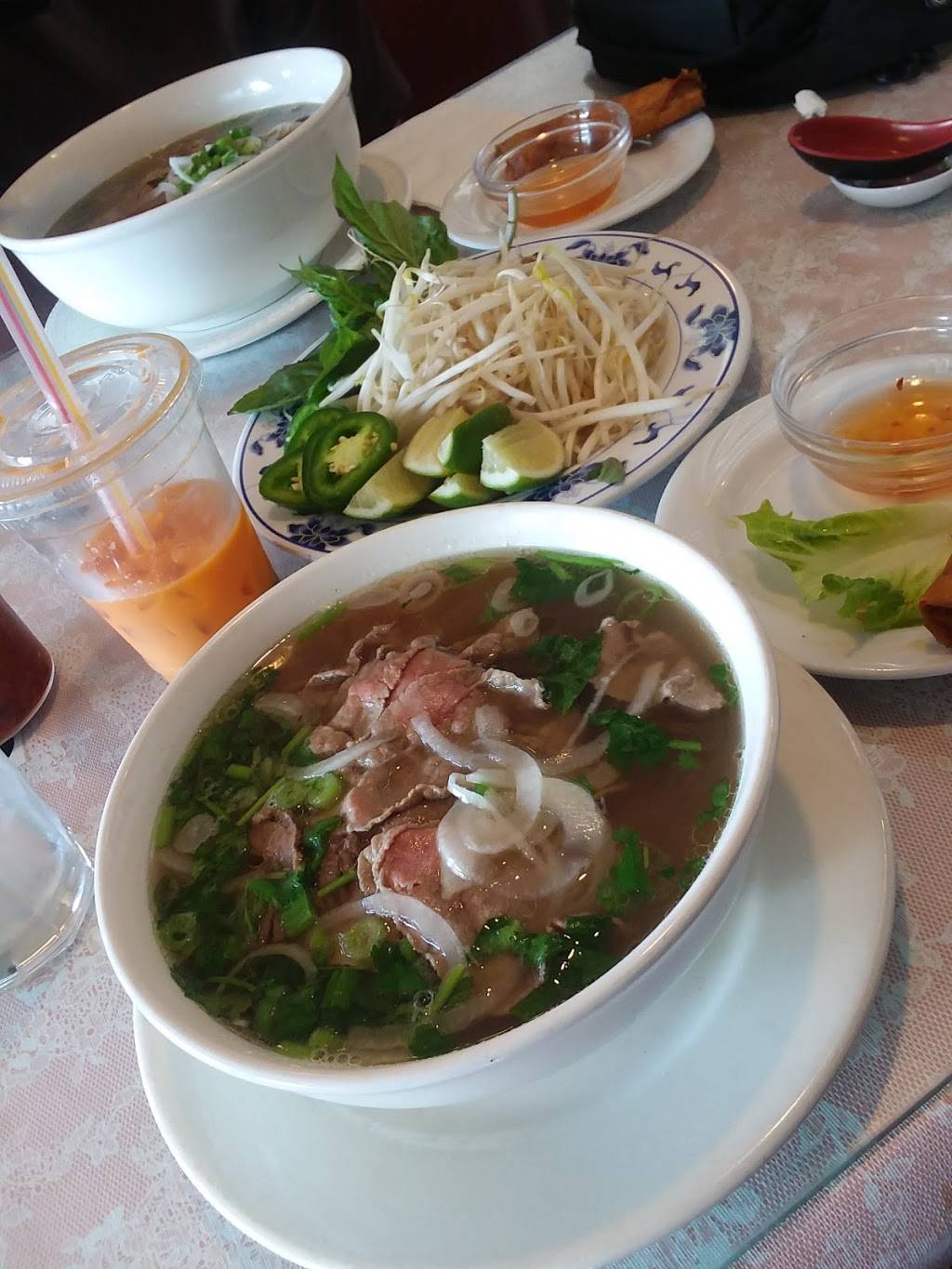 Pho Quynh Restaurant | restaurant | 4900 Central Ave, Charlotte, NC 28205, USA | 9802019124 OR +1 980-201-9124
